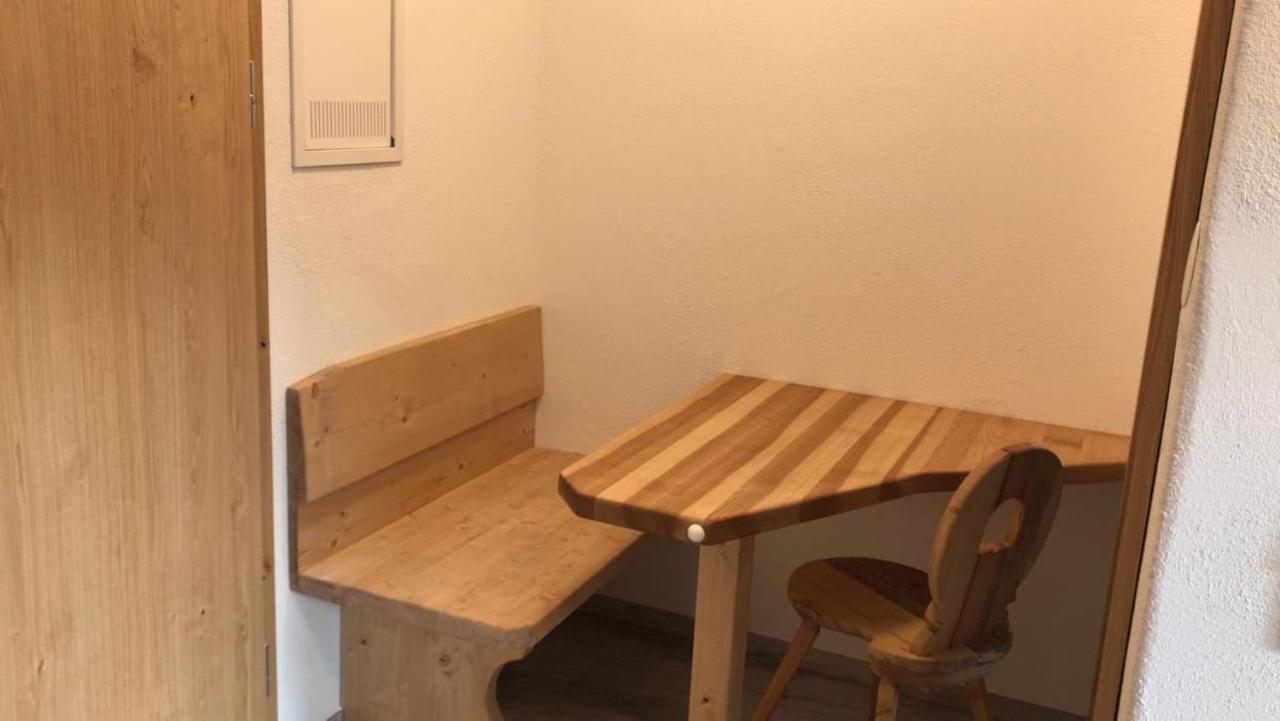 Birklstueberl Restaurant Und Appartement Seefeld in Tirol Exteriör bild