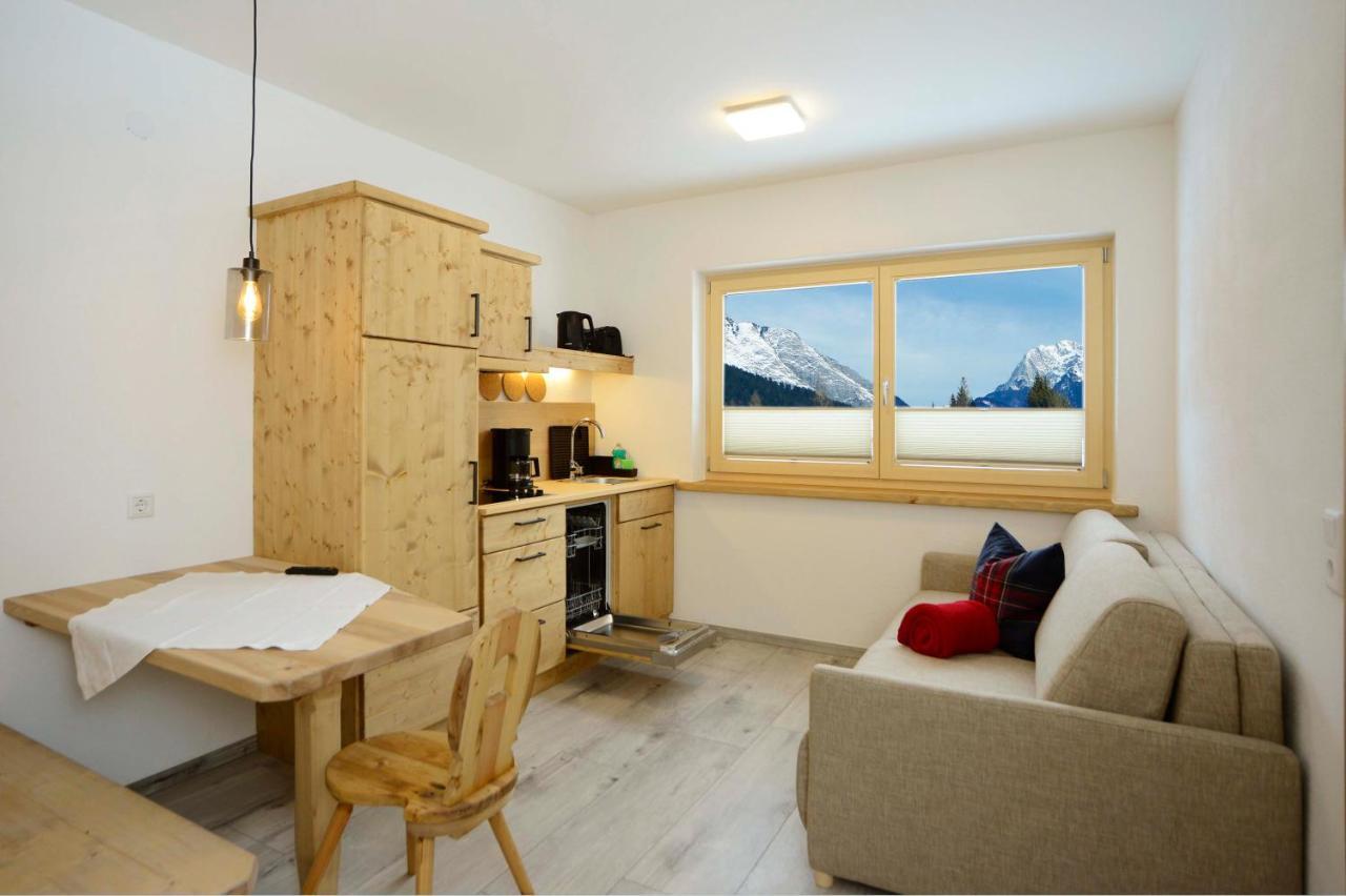 Birklstueberl Restaurant Und Appartement Seefeld in Tirol Exteriör bild