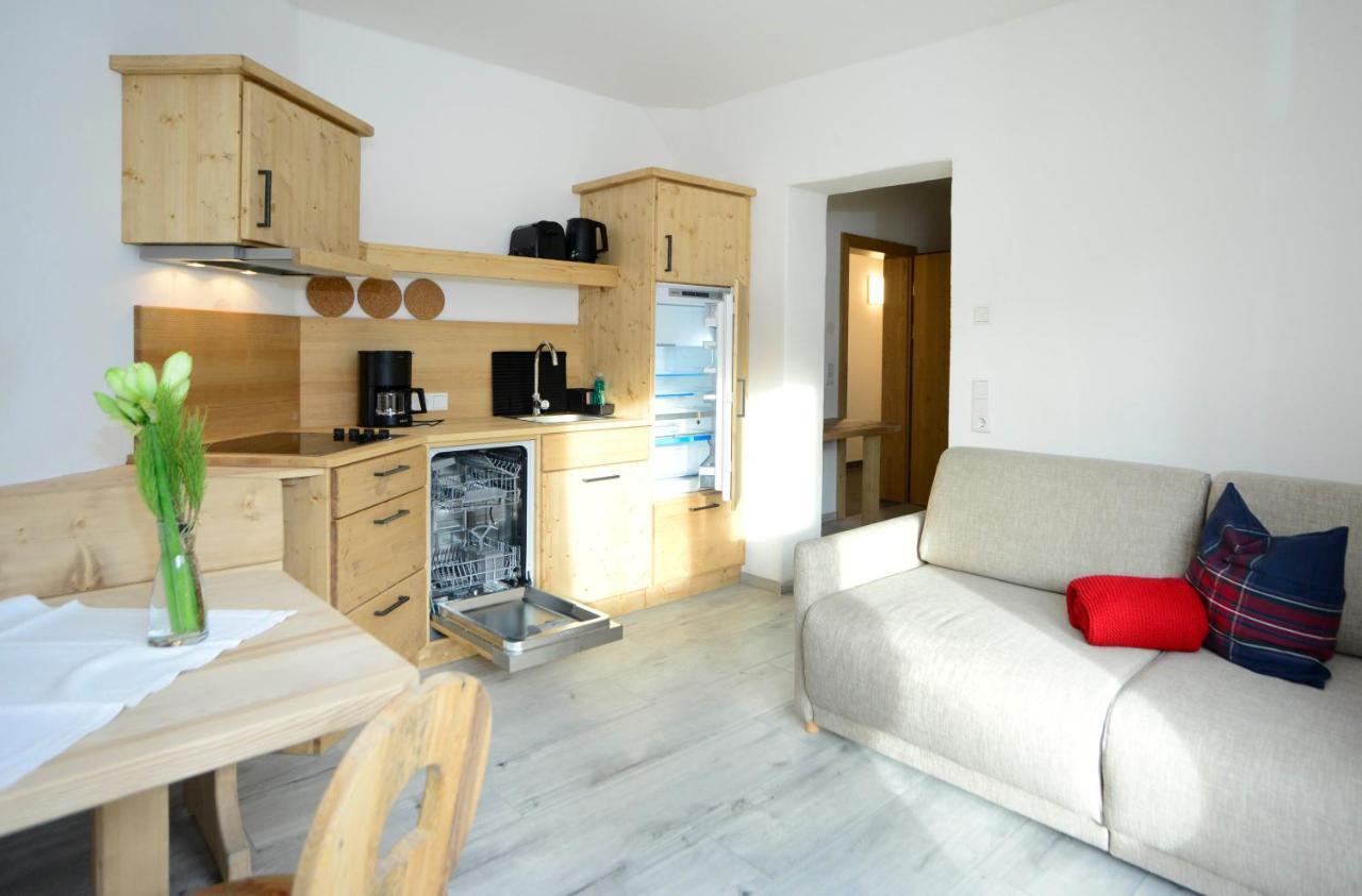 Birklstueberl Restaurant Und Appartement Seefeld in Tirol Exteriör bild